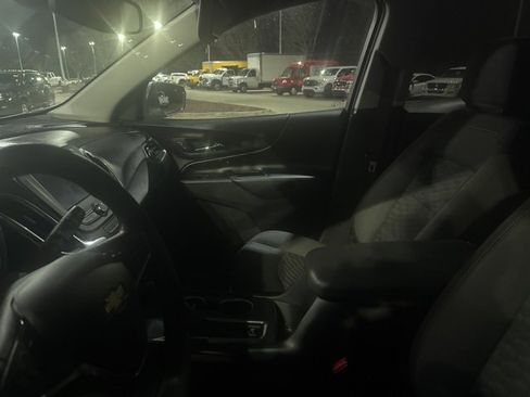 Used 2020 Chevrolet Equinox LT image 9