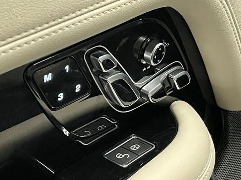 Used 2018 Land Rover Range Rover HSE AWD/4WD image 18