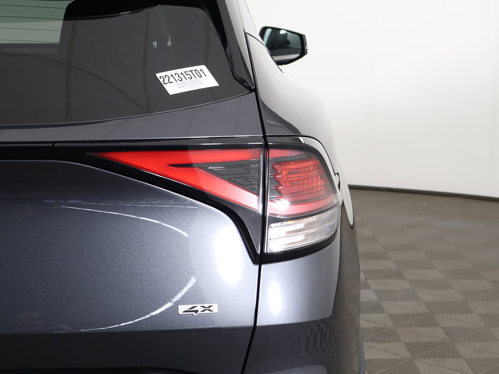 Used 2024 Kia Sportage EX AWD/4WD image 14