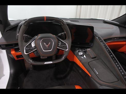 Used 2025 Chevrolet Corvette Z06 w/ Stealth Interior Trim Package RWD image 9