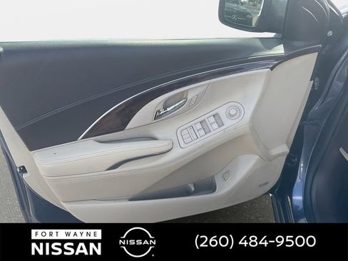 Used 2014 Buick LaCrosse Premium w/ Driver Confidence Package FWD image 28