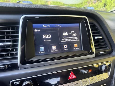 Used 2018 Hyundai Sonata SE FWD image 15