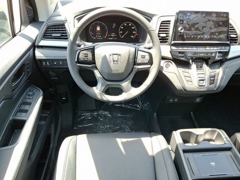 New 2026 Honda Odyssey EX-L image 9