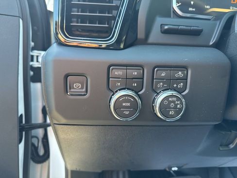 New 2026 GMC Sierra 2500 AT4 w/ AT4 Premium Plus Package image 14