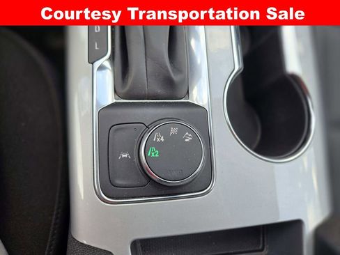 Used 2025 Chevrolet Blazer LT AWD/4WD image 29