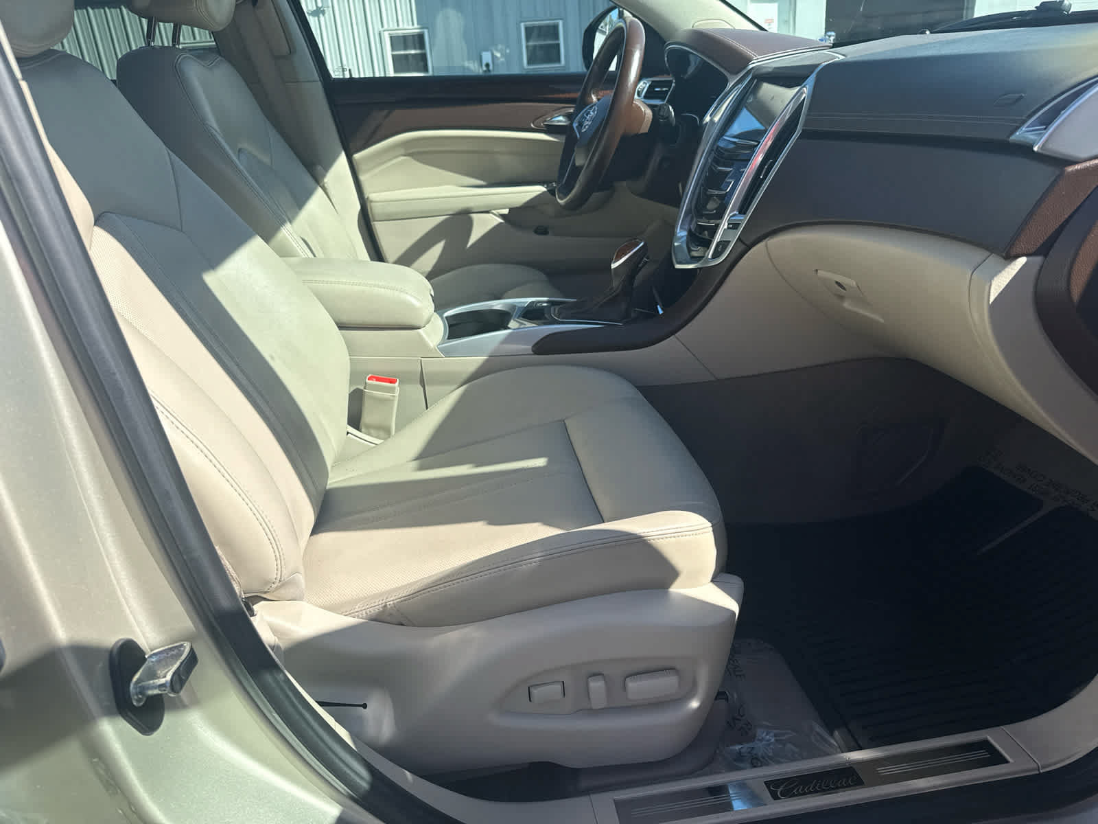 Used 2013 Cadillac SRX Luxury FWD image 12