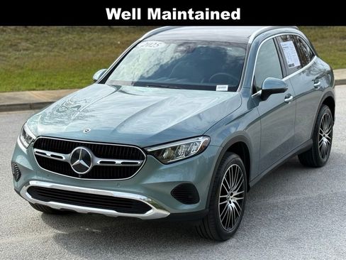 Used 2025 Mercedes-Benz GLC 300 image 9