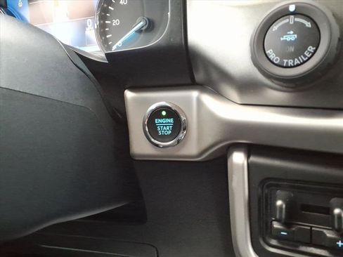 Certified 2023 Ford Expedition Max XLT image 25