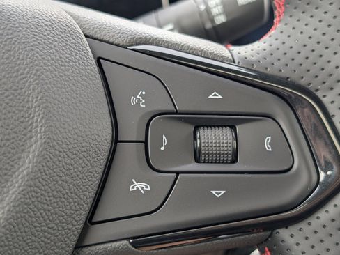 New 2026 Chevrolet Trax RS w/ Sunroof Package image 19