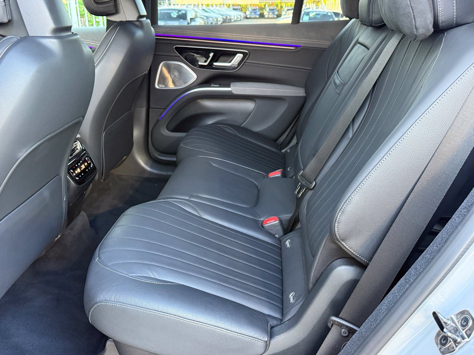 Used 2023 Mercedes-Benz EQS 450+ SUV image 39