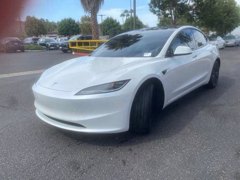 Used 2024 Tesla Model 3 Standard Range RWD image 6
