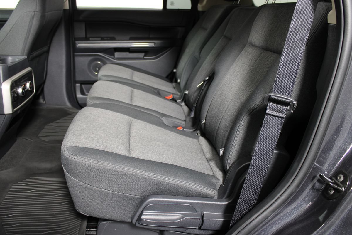 Used 2024 Ford Expedition XLT RWD image 27