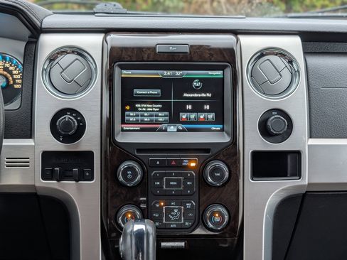 Used 2014 Ford F150 Platinum image 16