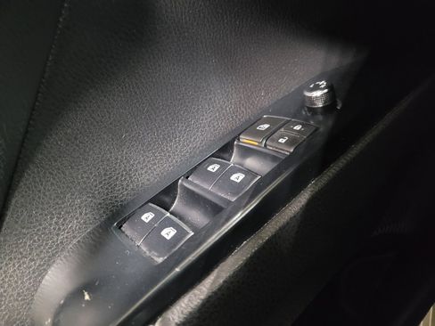 Used 2020 Toyota Camry XSE image 27