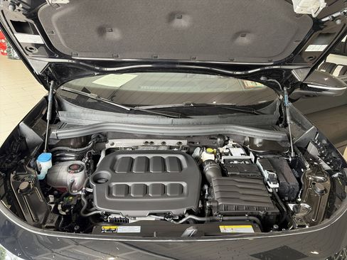 Used 2026 Volkswagen Tiguan SEL R-Line AWD/4WD image 44