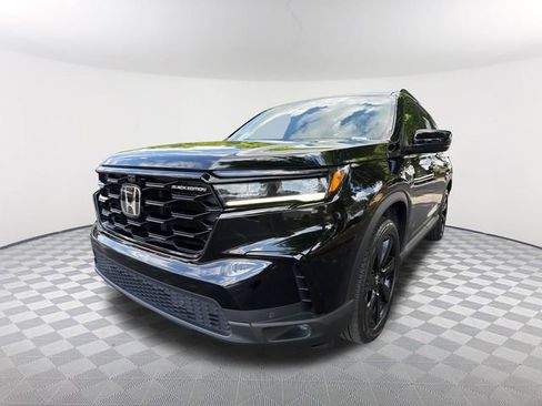 Used 2025 Honda Pilot Black Edition image 1
