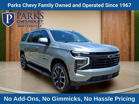 New 2026 Chevrolet Suburban RST w/ Comfort Package AWD/4WD image 1