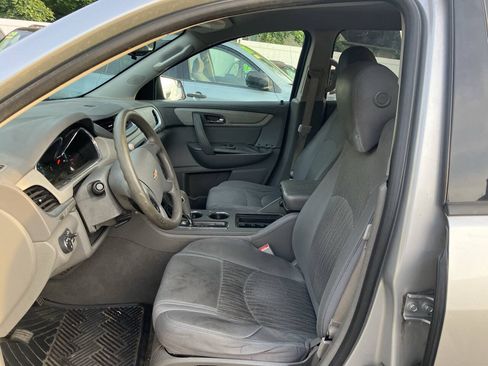 Used 2014 Chevrolet Traverse LS FWD image 4