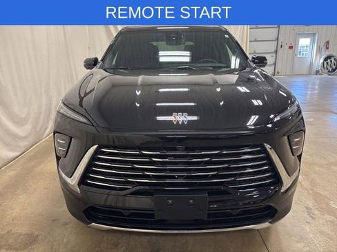 Used 2025 Buick Enclave Preferred image 9