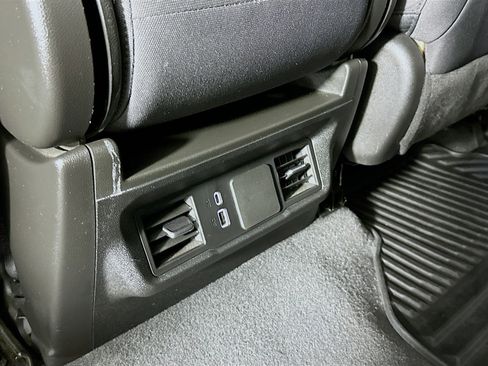 Used 2024 Chevrolet Silverado 1500 Custom image 25