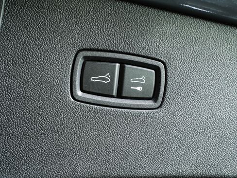 New 2026 Porsche Cayenne Coupe AWD/4WD image 35