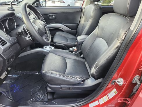 Used 2012 Mitsubishi Outlander GT FWD image 24