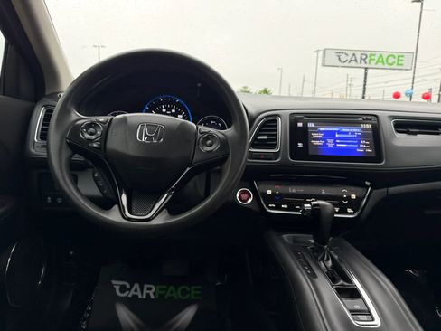 Used 2018 Honda HR-V EX image 26