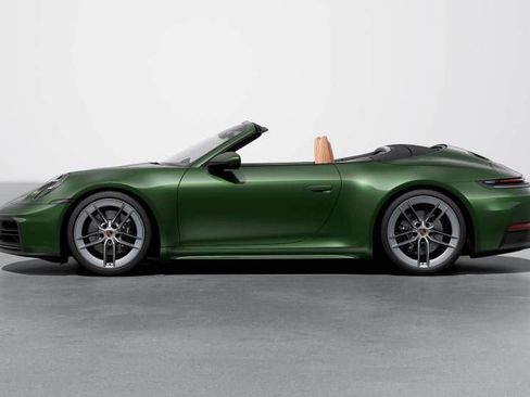 New 2026 Porsche 911 Carrera image 2