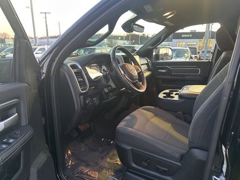 Used 2022 RAM 2500 Big Horn w/ Level C Equiment Group image 11