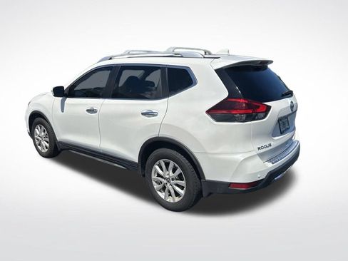 Certified 2020 Nissan Rogue SV FWD image 3