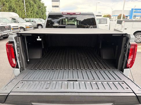 Used 2025 GMC Sierra 1500 AT4 w/ AT4 Premium Package AWD/4WD image 34