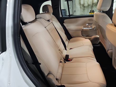 Certified 2026 Mercedes-Benz GLB 250 4MATIC image 13