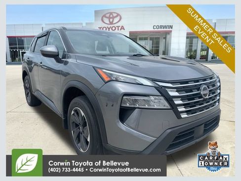 Used 2024 Nissan Rogue SV AWD/4WD image 1
