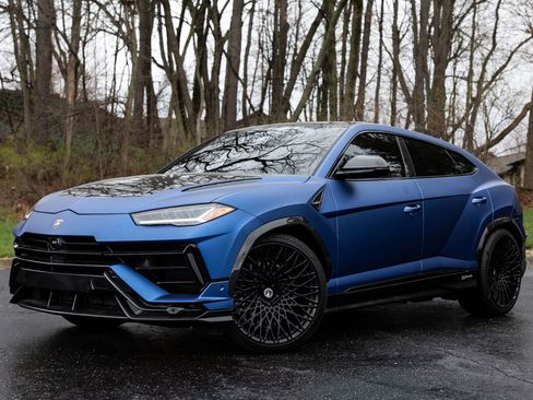 Used 2023 Lamborghini Urus Performante image 3