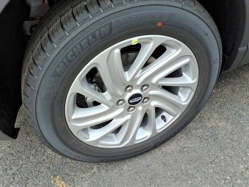 New 2025 Lincoln Corsair AWD image 5