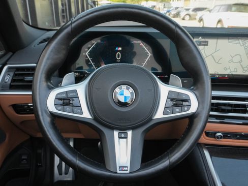 Used 2024 BMW M440i Convertible w/ Premium Package image 19