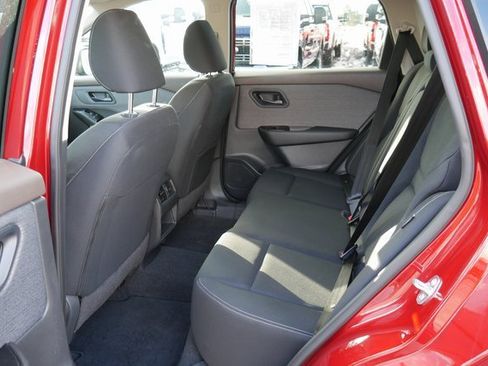 Used 2023 Nissan Rogue S image 21