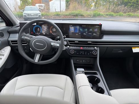 New 2026 Hyundai Sonata SEL FWD image 15