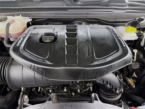 Used 2025 RAM 1500 Tungsten AWD/4WD image 32
