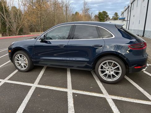 Used 2017 Porsche Macan S image 7