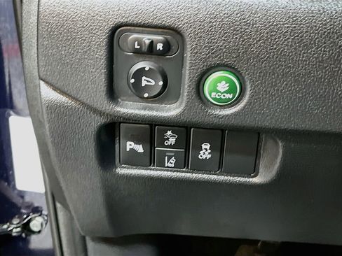 Used 2025 Honda Passport EX-L image 10