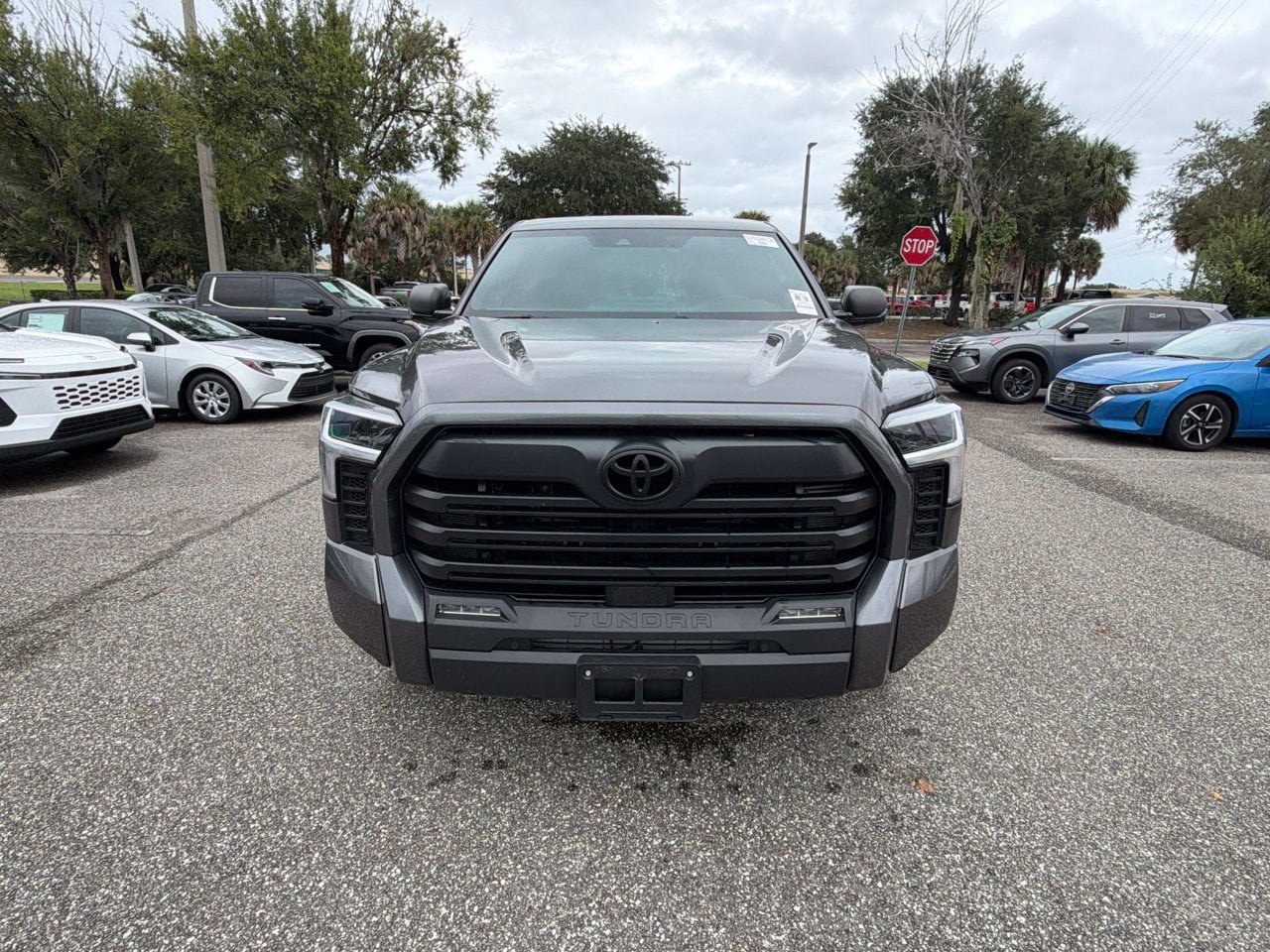 Used 2025 Toyota Tundra SR5 w/ SR5 Premium Package AWD/4WD image 5