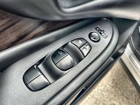 Used 2019 Nissan Murano Platinum w/ Cargo Package image 22