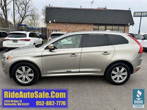 Used 2016 Volvo XC60 T6 w/ Proximity Package AWD/4WD image 8