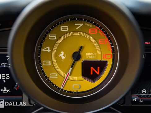 Used 2021 Ferrari F8 Tributo image 27