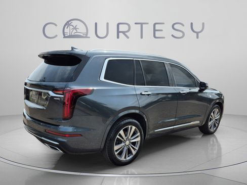 Used 2020 Cadillac XT6 Premium Luxury FWD image 5