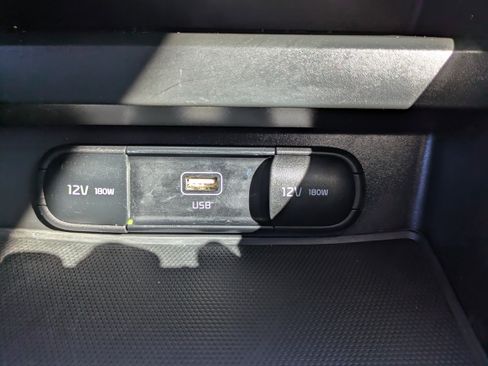 Certified 2023 Kia Soul LX image 27