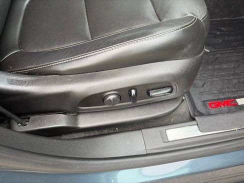 Used 2019 GMC Acadia SLT w/ LPO, Floor Liner Package FWD image 43