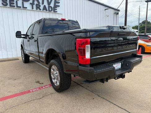 Used 2019 Ford F250 Lariat w/ Chrome Package AWD/4WD image 4