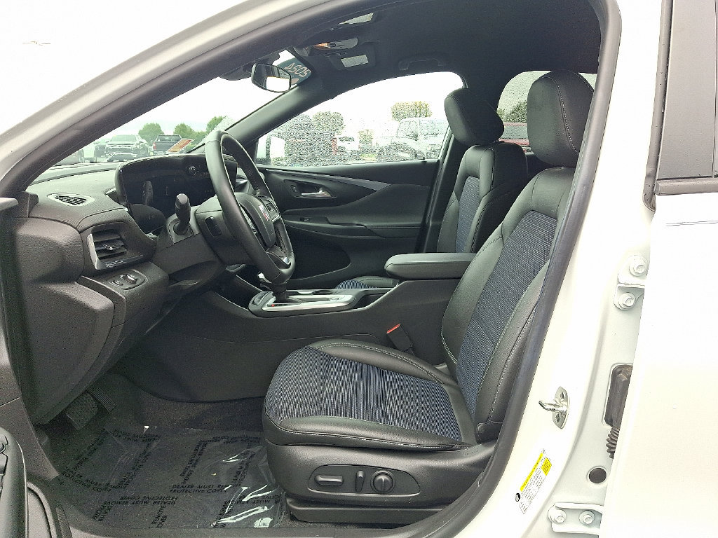 Used 2024 Buick Envista Preferred w/ Convenience I Package FWD image 14